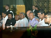 कर्नाटक संकट: एक और MLA का इस्तीफा, कांग्रेस-जेडीएस के बागी विधायक मुंबई से गोवा हुए रवाना