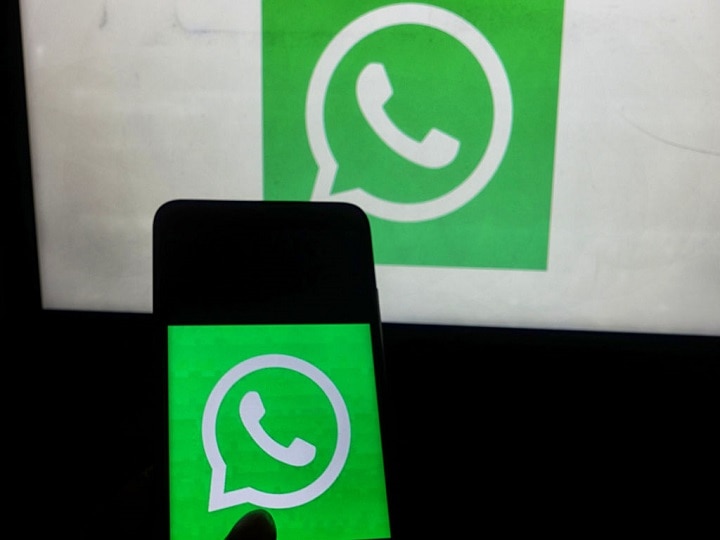How to send WhatsApp greetings message to 256 people simultaneously on New year. नए साल पर WhatsApp Broadcast से भेजें संदेश, एक साथ 256 लोगों को करें व्हाट्सऐप मैसेज