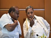 कर्नाटक: विधायकों का इस्तीफा स्वीकार ना भी हो तब भी गिर सकती है कुमारस्वामी की सरकार!