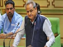 राजस्थान: CM अशोक गहलोत ने पेश किया बजट, 32,678 करोड़ रुपये राजकोषीय घाटे का अनुमान