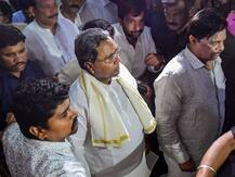 कर्नाटक: कांग्रेस के 2 और विधायकों का इस्तीफा, MLA सुधाकर के साथ कांग्रेस नेताओं ने की मारपीट