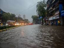 मुंबईः खुले मेनहोल्स की शक्ल में मौजूद हैं BMC की लापरवाही के नमूने, बन रहे हैं जानलेवा