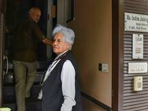 मशहूर वकील इंदिरा जयसिंह और आनंद ग्रोवर के घर CBI छापेमारी पर भड़का विपक्ष, PM को लिखा खत