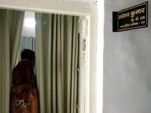 यूपी: पति को फर्जी एनकाउंटर में मारने की धमकी देकर महिला के साथ दो पुलिसवालों ने किया रेप