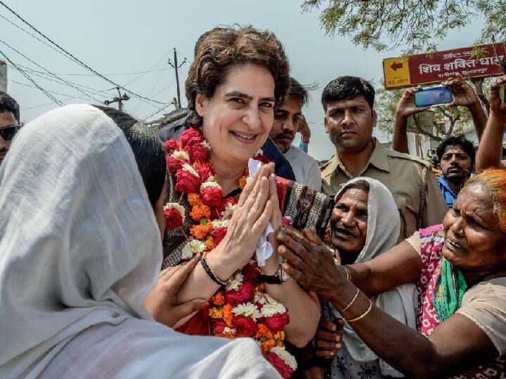Priyanka Gandhi Congress UP general secretary ज्योतिरादित्य सिंधिया के इस्तीफे के बाद अब पूरे यूपी की प्रभारी हो सकती हैं प्रियंका गांधी- सूत्र