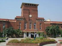 दिल्ली यूनिवर्सिटी पत्रकारिता के सिलेबस में RSS की बुरी छवि पेश करने को लेकर विवाद