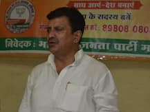 बीजेपी सांसद का सरकार को अनूठा सुझाव: कहा, सड़क बनाने के लिए मंदिरों के पैसे का इस्तेमाल करे सरकार