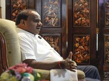 कर्नाटक संकट: कुमारस्वामी का दावा- BJP के साथ भाग रहे रोशन बेग को SIT ने हिरासत में लिया