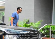 प्रेग्नेंट गर्लफ्रेंड को लेकर हॉस्पिटल पहुंचे अर्जुन रामपाल, सामने आईं खास तस्वीरें