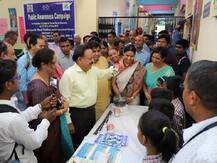 दिल्लीः डेंगू-चिकनगुनिया के खिलाफ स्वास्थ्य मंत्री ने छेड़ा अभियान, सड़क पर उतरे डॉ हर्षवर्धन