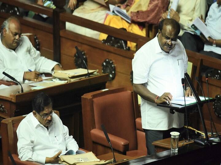 Karnataka HD Kumaraswamy government floor test कर्नाटक LIVE Updates: हंगामे के बाद 3 बजे तक के लिए सदन स्थगित, सिद्धारमैया ने कहा- हमें तब भी कोई दिक्कत नहीं