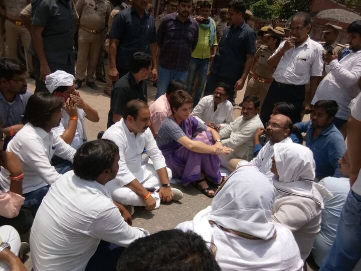 सोनभद्र हत्याकांड को लेकर उत्तर प्रदेश की सियासत गरमा गई है. सदन से लेकर सड़क तक सोनभद्र हत्याकांड को लेकर शोर सुनाई दे रहा है.