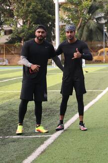 सुनील शेट्टी के बेटे अहान के साथ फुटबॉल खेलते दिखे रणबीर और अर्जुन कपूर, सामने आईं ये तस्वीरें