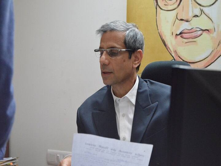 दिल्ली दंगा: पुलिस ने वकील महमूद प्राचा के दफ्तर में की छापेमारी Delhi riots: Delhi Police raids at lawyer Mehmood Prachas office दिल्ली दंगा: पुलिस ने वकील महमूद प्राचा के दफ्तर में की छापेमारी