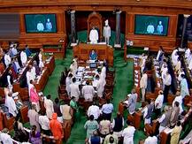 RTI संशोधन बिल लोकसभा से पास, विपक्ष का आरोप- सरकार इसे \'बिना पंजे वाला शेर\' बनाना चाहती है