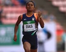 \'सुपरगर्ल\' हिमा दास ने जीते 6 स्वर्ण पदक, बॉलीवुड ने ऐसे दी बधाई