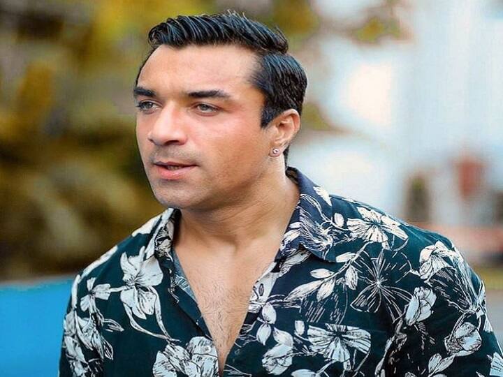 विवादित वीडियो मामले में एक्टर एजाज खान को मिली जमानत Mumbai Court grants bail to actor Ajaz Khan on surety of Rs 1 lakh विवादित वीडियो मामले में एक्टर एजाज खान को मिली जमानत