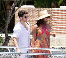 पति निक जोनास संग बेहद HOT अंदाज में छुट्टियां मनाती दिखीं प्रियंका चोपड़ा, देखें तस्वीरें