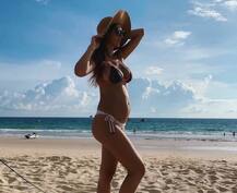 शादी से पहले बच्चे को जन्म देने जा रही हैं ब्रूना अब्दुल्लाह, HOT तस्वीरों को लेकर हैं सुर्खियों में