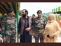 जम्मू-कश्मीर: जिस औरंगज़ेब को आतंकियों ने शहीद किया, अब उसके दो भाईयों ने भी ज्वाइन की इंडियन आर्मी