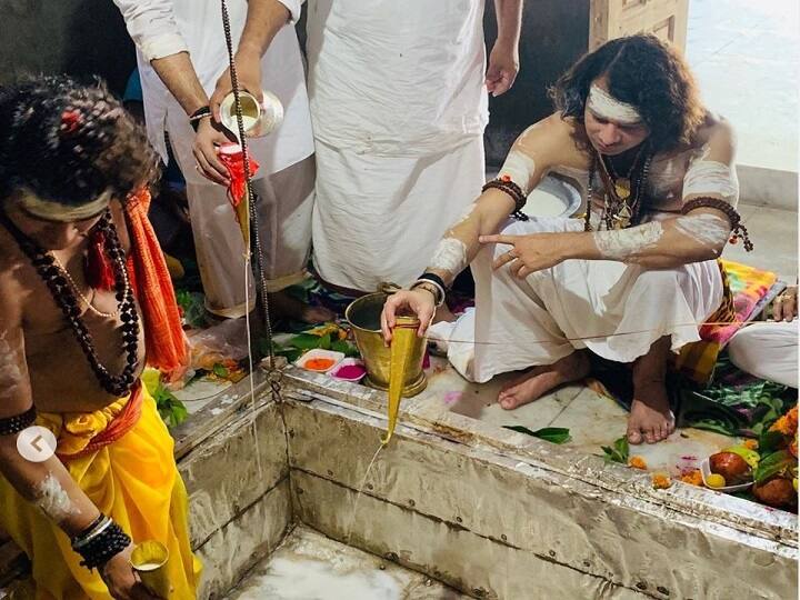 देवघर स्थित बाबा वैद्यनाथ मंदिर में तेजप्रताप यादव ने की पूजा, लुक को लेकर चर्चा में रहे
