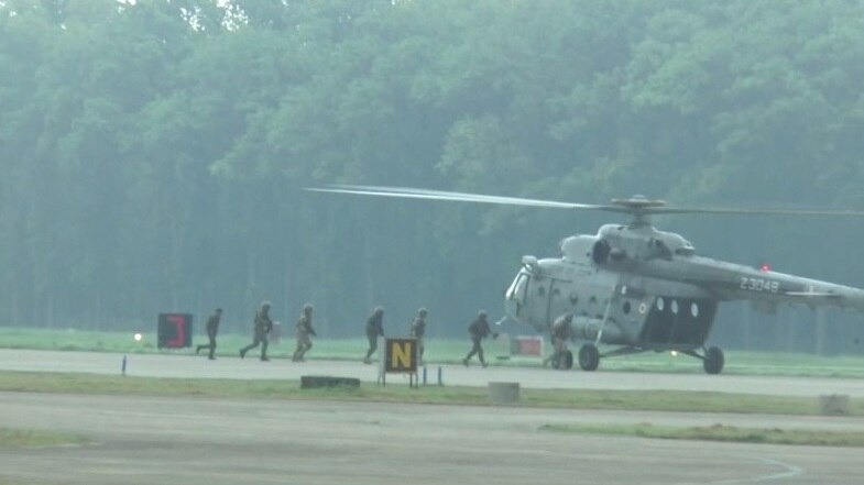 कारगिल विजय दिवसः एयरफोर्स जांबाजों ने हैरतअंगेज करतब दिखाकर कारगिल शहीदों को किया नमन