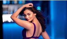 \'सड़क 2\' के लिए ऊटी पहुंचीं आलिया, शूटिंग से पहले परिवार के साथ बिता रहीं क्वालिटी टाइम