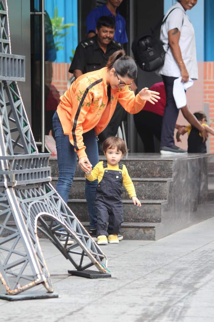 बाद में दोनों सरोगेसी के ज़रिए जुड़वा बच्चों अशर और नोहा के माता पिता बने हैं. (तस्वीर: मानव मंगलानी)