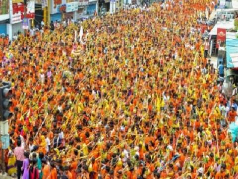 मुजफ्फरनगर: 200 सीसीटीवी, 90 ड्रोन कैमरे की मदद से रखी जा रही है कांवड़ यात्रा मार्ग पर पैनी नजर मुजफ्फरनगर: 200 सीसीटीवी, 90 ड्रोन कैमरे की मदद से रखी जा रही है कांवड़ यात्रा मार्ग पर पैनी नजर