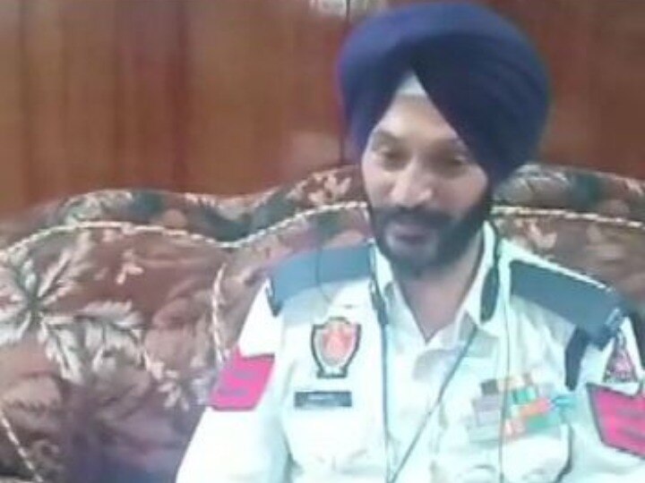 Satpal Singh the hero of Kargil War got double promotion in Punjab पंजाब: ट्रेफिक संभाल रहे कारगिल वॉर के हीरो सतपाल सिंह को कॉन्सटेबल से बनाया गया ASI