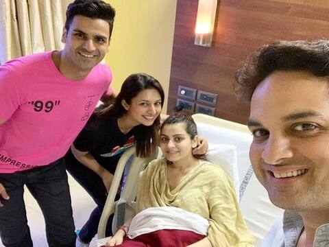 मम्मी-पापा बने प्रियंका और विकास कलंत्री से दिव्यांका और विवेक ने की मुलाकात, शेयर की खूबसूरत तस्वीर मम्मी-पापा बने प्रियंका और विकास कलंत्री से दिव्यांका और विवेक ने की मुलाकात, शेयर की खूबसूरत तस्वीर