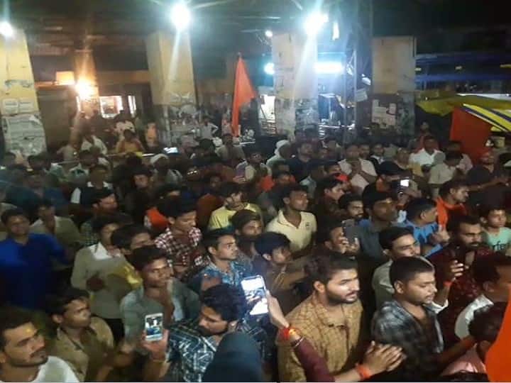 बंगाल-यूपी के बाद बजरंग दल ने अब मध्य प्रदेश के छतरपुर में किया हनुमान चालीसा का पाठ Hanuman Chalisa: starting from West Bengal bajrang dal event reaches Bhopal बंगाल-यूपी के बाद बजरंग दल ने अब मध्य प्रदेश के छतरपुर में किया हनुमान चालीसा का पाठ