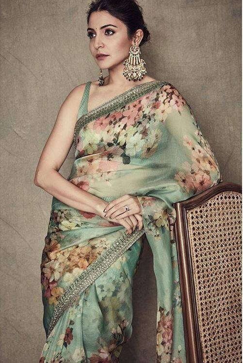 सभी तस्वीरों में अनुष्का की अदाएं और ब्यूटी देखने लायक है. (Photo Credit: @anushkasharma Instagram)