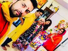 मशहूर अभिनेत्री मोनालिसा के ससुर कन्हैया सिंह का निधन, कैंसर से थे पीड़ित