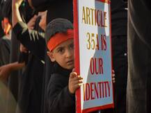 जम्मू कश्मीर: 35ए और 370 पर अटकलों का बाजार गर्म, मस्जिदों का ब्योरा जुटाने वाले पुलिस के आदेश का विरोध