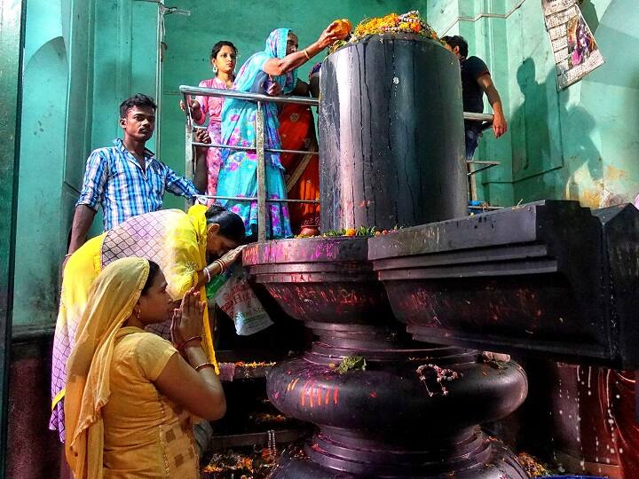 maha shivratri 2020 date shubh muhurat timing Maha Shivratri 2020: जानें- महाशिवरात्रि की तिथि, शुभ मुहूर्त, पूजा विधि