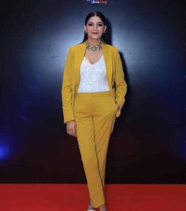 सपना ने इस दौरान इस अवॉर्ड के लिए फैंस का शुक्रिया भी अदा किया. उन्होंने इंस्टाग्राम पर ये तस्वीर शेयर करते हुए फैंस को धन्यवाद दिया. 