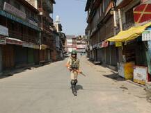 अुच्छेद 35A: SC में इसी महीने हो सकती है सुनवाई, केंद्र कहेगा राष्ट्रपति के पास लागू करने का अधिकार नहीं- सूत्र