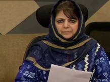 गुपकार गठबंधन: महबूबा मुफ्ती का गृहमंत्री पर पलटवार, बोलीं- अब गठबंधन में चुनाव लड़ना भी ऐंटी नैशनल हो गया