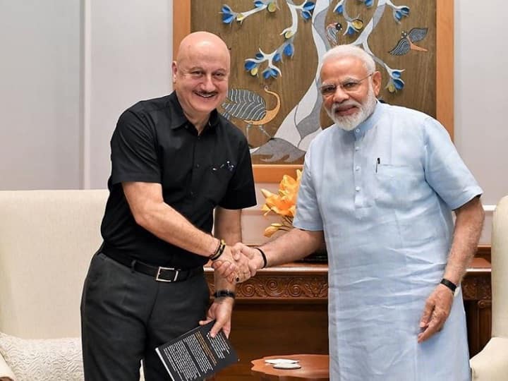 Article 370 was a cancer for kashmir says anupam kher jammu kashmir Article 370 को हटाने के फैसले पर बोले अनुमप खेर, ये कश्मीर के लिए था कैंसर