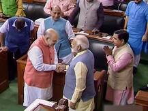 अनुच्छेद 370 खत्म, जम्मू-कश्मीर दो केंद्र शासित प्रदेशों में बंटा, पीएम मोदी ने बताया एक नई सुबह