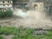 उत्तराखंड: चमोली में बादल फटने से आया सैलाब, तेज धार नदी में बह गई चार दुकानें, तीन लोग लापता