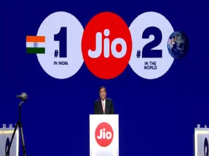 जियो ने पेश किया फैमिली पैक, अब बांट पाएंगे अपना इंटरनेट डेटा Jio introduce family pack, users now can share their internet data जियो ने पेश किया फैमिली पैक, अब बांट पाएंगे अपना इंटरनेट डेटा