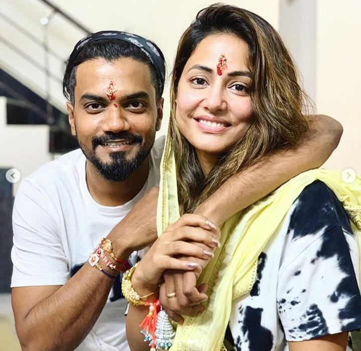 आपको बता दें कि हिना ने रक्षाबंधन से पहले ही सेलिब्रेशन इसलिए कर लिया है क्योंकि रक्षाबंधन को अपने परिवार के साथ नहीं होंगी. (Photo Credit: @realhinakhan Instagram)