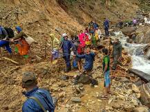 केरल, कर्नाटक, महाराष्ट्र-गुजरात में बाढ़ से 200 की मौत, उत्तराखंड और जम्मू में भारी बारिश से मारे गए 14 लोग