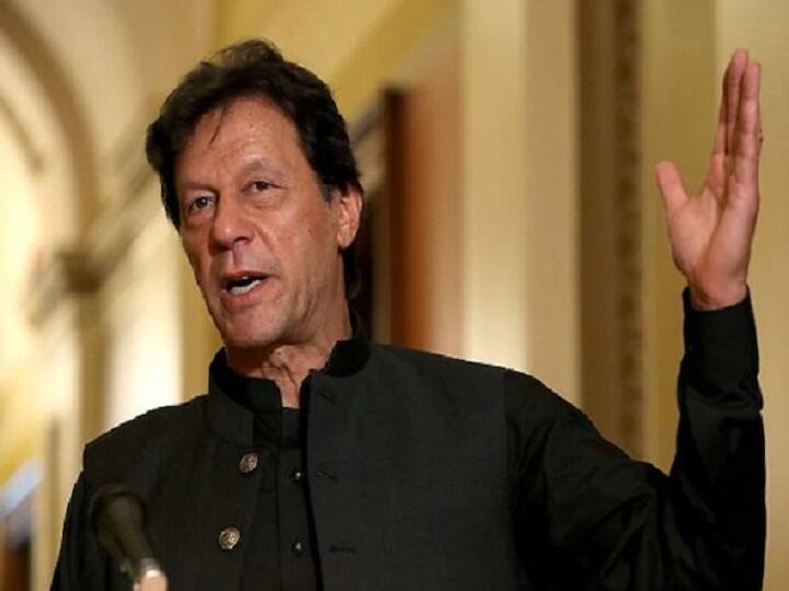 इमरान खान को चैन नहीं, आर्मी चीफ बाजवा के साथ किया LoC का दौरा Imran Khan and Qamar Bajwa on Friday visited LoC इमरान खान को चैन नहीं, आर्मी चीफ बाजवा के साथ किया LoC का दौरा