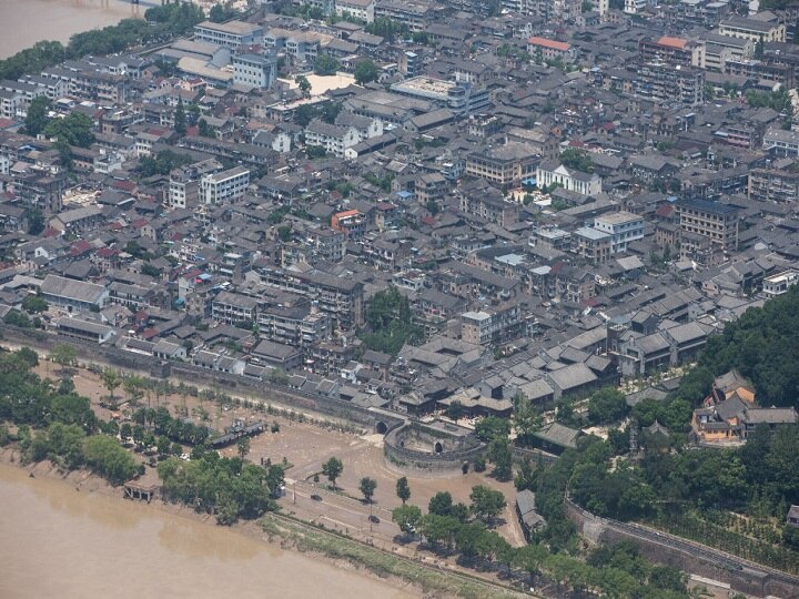 China, 89 Lakh peoples effected due to typhoon lekima, 49 dead reported  चीन: तूफान लेकिमा से करीब 90 लाख लोग प्रभावित, 49 गंवा चुके हैं जान