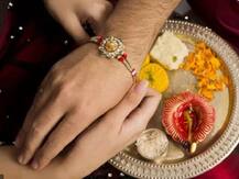 Rakhi Special: बॉलीवुड के ये 10 गाने बना देंगे आपके रक्षाबंधन को और भी खास