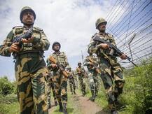 Independence Day: दिल्ली और जम्मू-कश्मीर सहित देशभर में सुरक्षा के कड़े इंतजाम, LoC पर सेना अलर्ट पर