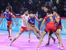 Pro Kabaddi League 2019: हरियाणा स्टीलर्स ने यूपी योद्धा को रोमांचक मुकाबले में दी शिकस्त, 36-33 से जीता मैच